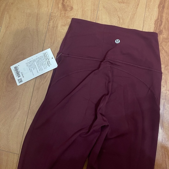 Lululemon Women SHR Groove Nulu Flared Pant Garnet Size 4 New With Tags - Picture 4 of 8